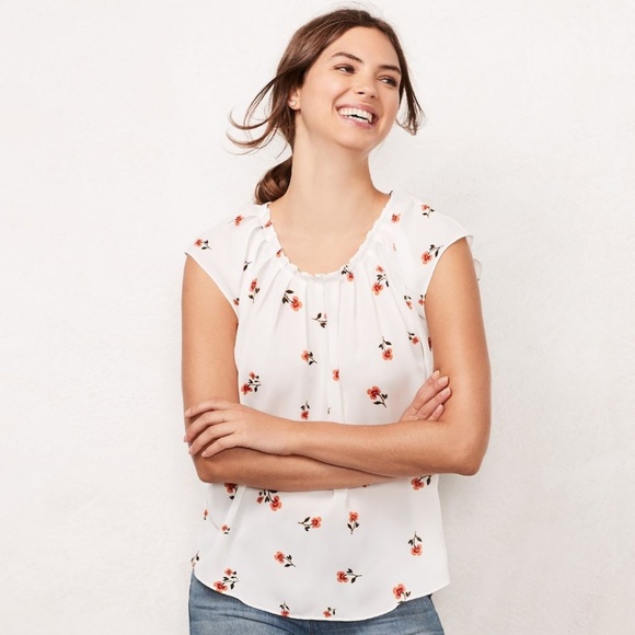 LC Lauren Conrad Tops - NWT Lauren Conrad Pleated Neck Floral Blouse